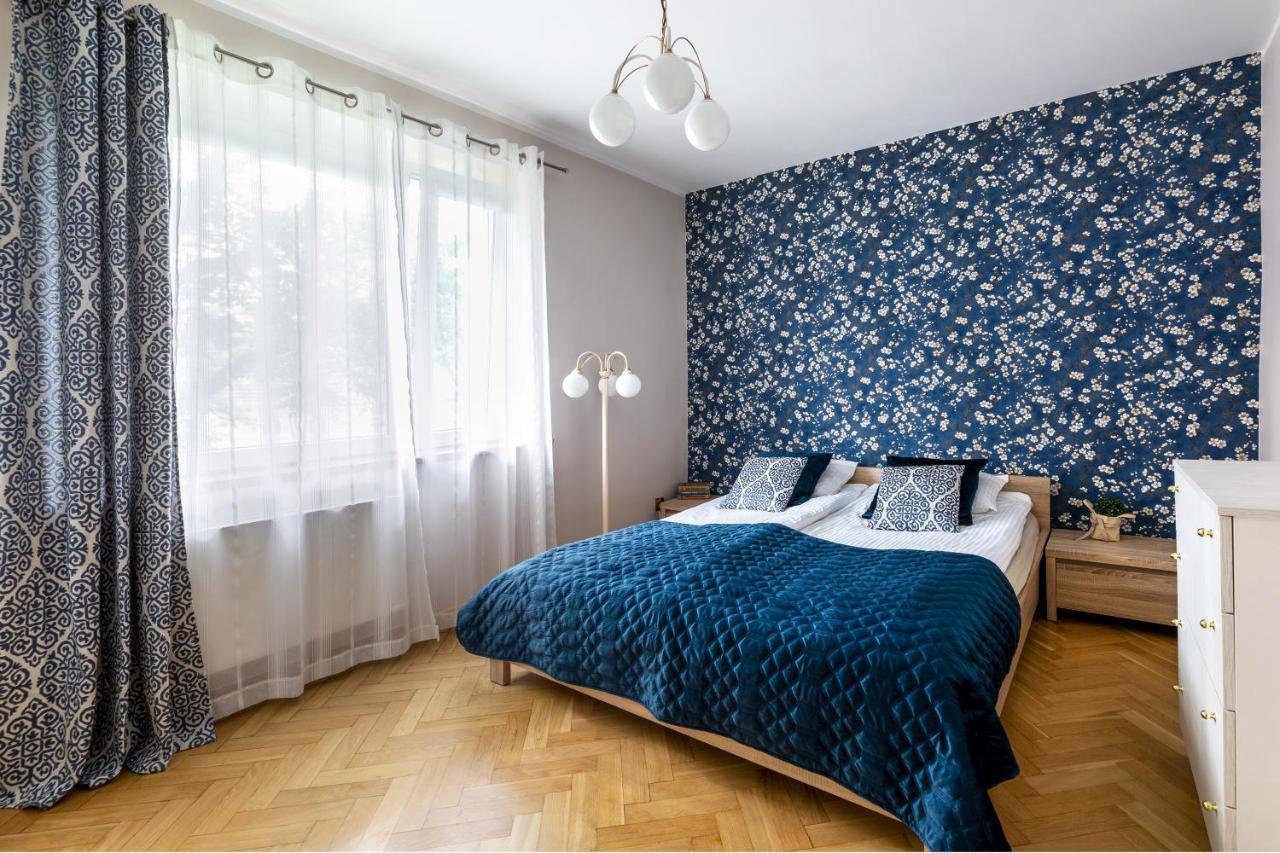 Apartament Przy Parku Kudowa-Zdrój Buitenkant foto